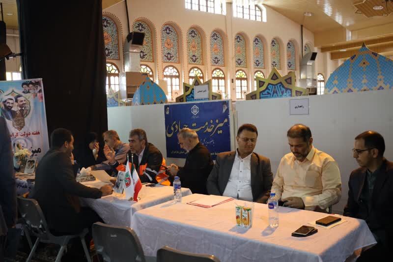 عکس|میزخدمت دولتمردان در مصلی امام خیمنی(ره) ساری