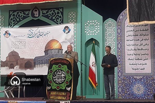 حضور جوان، مسجد را آباد می کند