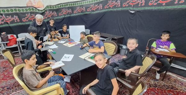 این کانون مسجدی زائراولیها و محرومان را راهی پیادهروی اربعین کرده است