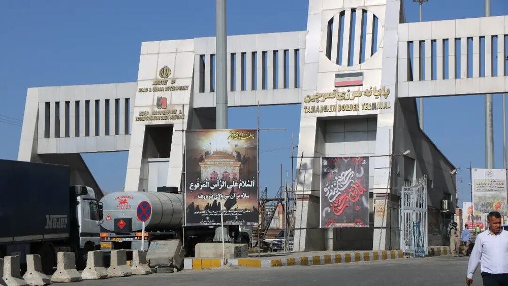 خدماتی که بچههای مسجد در مرز تمرچین ارائه میکنند/از طرح هر زائر به نیت یک شهید تا راهاندازی کاروان دختران زینبی