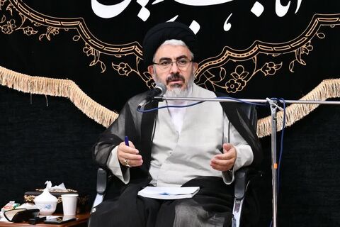 دشمن برای ازبین بردن فرهنگ اسلامی، مساجد را مورد تهاجم قرار داده است