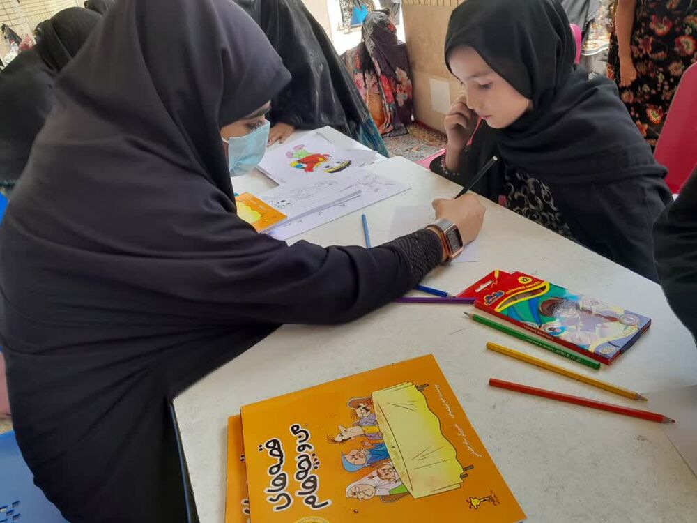 هزاران زائر پاکستانی با میزبانی و بدرقه بچههای مسجد راهی زیارت اربعین شدند