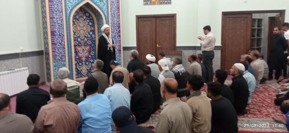 هزاران زائر پاکستانی با میزبانی و بدرقه بچههای مسجد راهی زیارت اربعین شدند