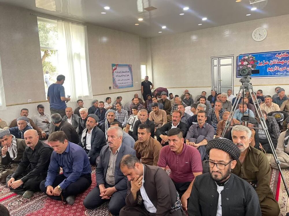 خدمت به مرزنشینان غیور وظیفه ذاتی مسئولین نظام است