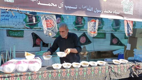 شبکه مساجد محله محور هرندی ۳۰ موکب را در همایش جاماندگان اربعین برپا میکنند