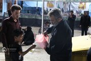 فیلم | خدمات‌رسانی مداوم مواکب مستقر در مسیر منتهی به پایانه مرزی شلمچه به زائران اربعین حسینی