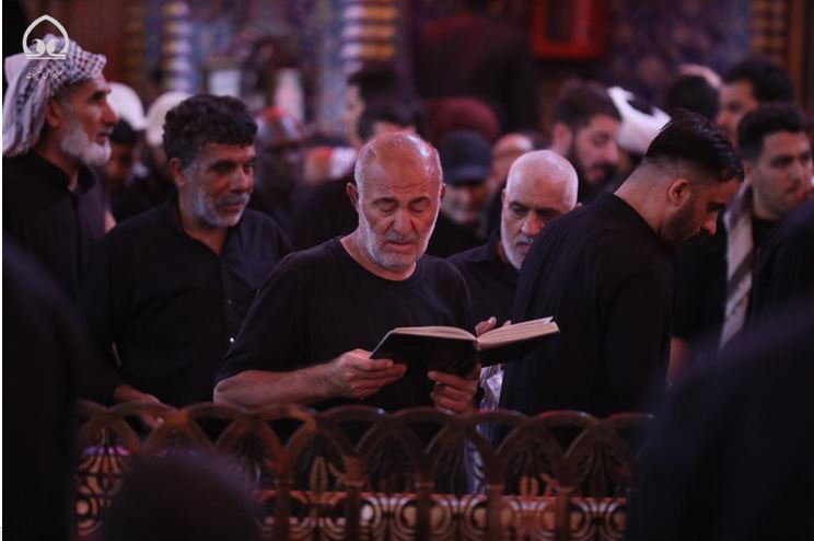 گزارش تصویری/ برافراشتن قرآن و عزاداری در حال و هوای حرم امام حسین(ع) به مناسبت اربعین