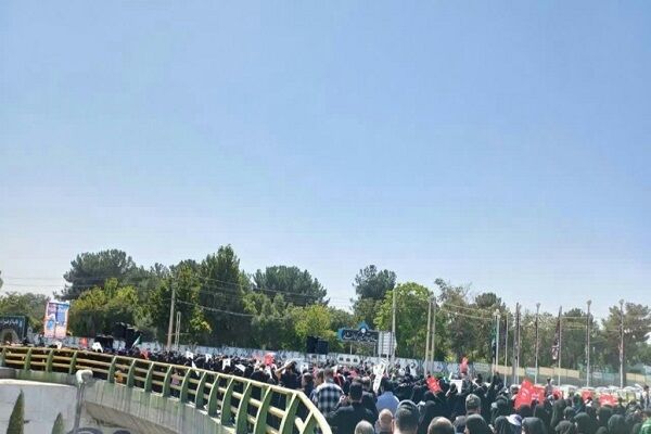 مراسم پیادهروی جاماندگان اربعین تحت عنوان «به تو از دور سلام» برگزار شد