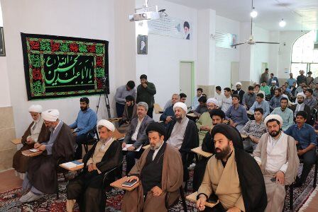 هیچ امری نباید کار اصلی طلّاب را تحتالشعاع قرار دهد