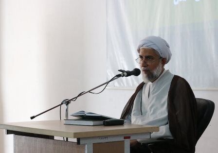 هیچ امری نباید کار اصلی طلّاب را تحتالشعاع قرار دهد