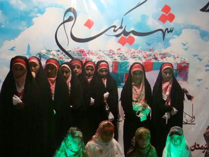 کانونی مسجدی که وحدت شیعه و اهل سنت را در جزیره لارک دنبال میکند