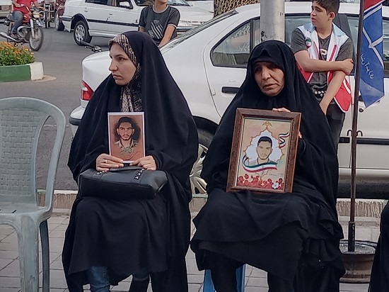 این مسجد و بچه‌هایش رفاقت دیرینه با شهدا دارند