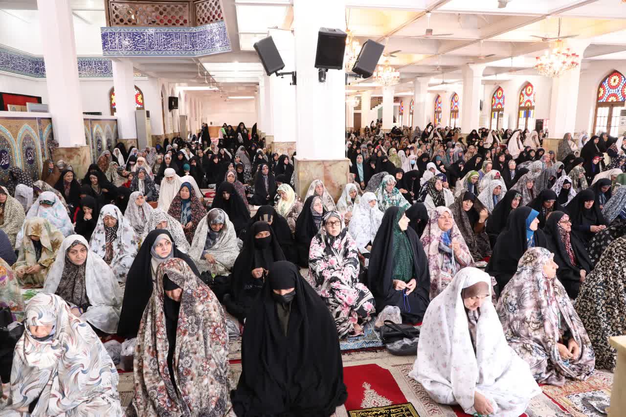 جمهوری اسلامی توانست مانع از منزوی شدن خود شود