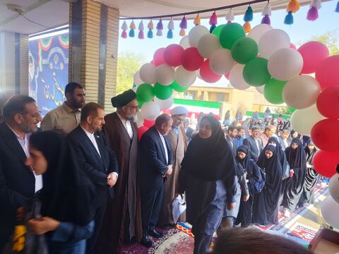 نواخته شدن زنگ نماز و ایثار و مقاومت در مدارس کهگیلویه و بویراحمد