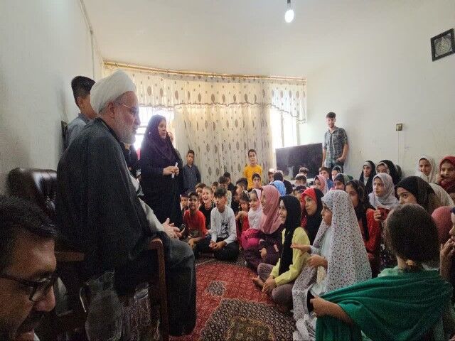 بچه‌های مسجدی محله منفصل شهری نایسر سنندج میزبان نماینده ولی فقیه کردستان شدند