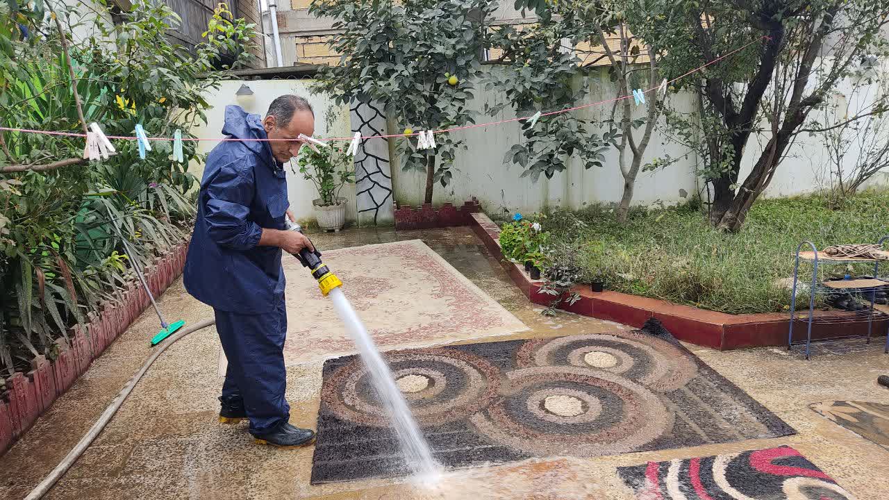 همت بچه مسجدی ها در کمک به سیل زدگان آستارا/ وقتی صدای همدلی از مسجد بلند می شود