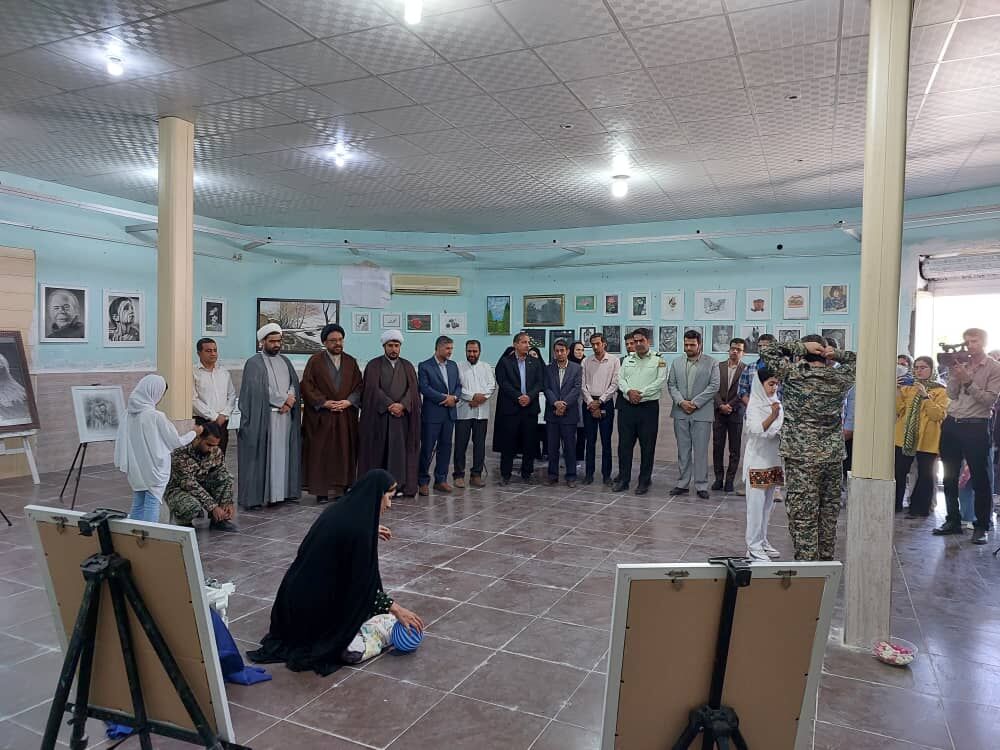 نمایشگاه خط و نقاشی دفاع مقدس در کهنوج گشایش یافت