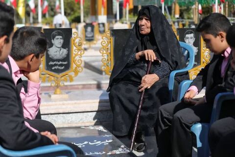 برگزاری رویداد دانش آموزی «راه‌بَلَد» در گلزار شهدای دارالسلام کاشان