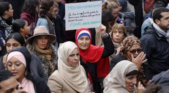 کمیته بینالمللی المپیک در حمایت از حجاب ورزشکاران مقابل فرانسه ایستاد