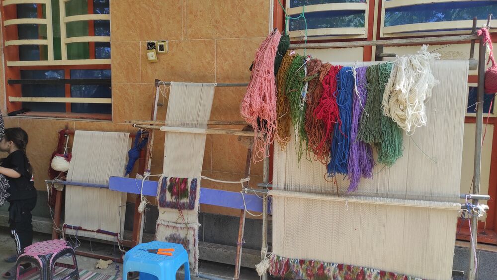 یک روز پاییزی با جاذبه های گردشگری و آثار تاریخی اسفندقه