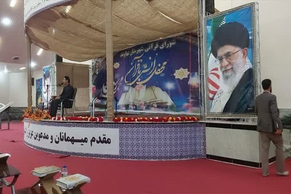 محافل بزرگ قرآنی فداییان قرآن و چلچراغ آیه ها در نهاوند