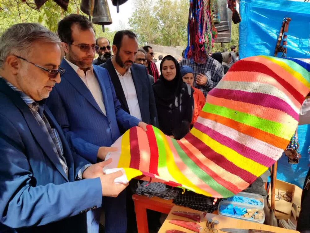 جشنواره «مهر، ماه همدلی » در روستای قالهر برگزار شد