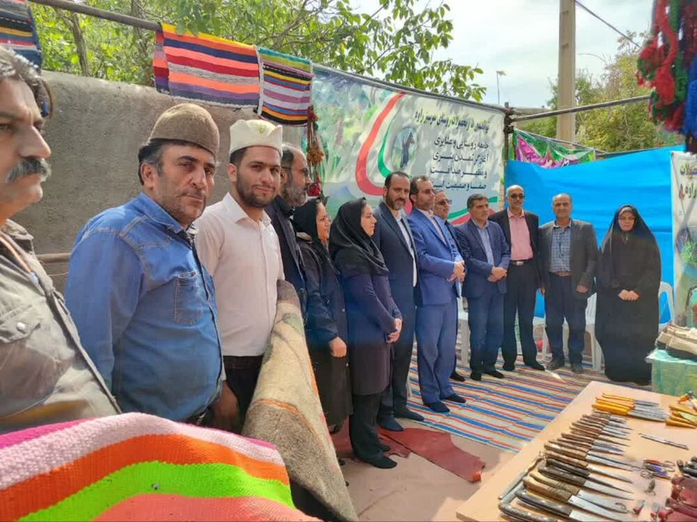 جشنواره «مهر، ماه همدلی » در روستای قالهر برگزار شد