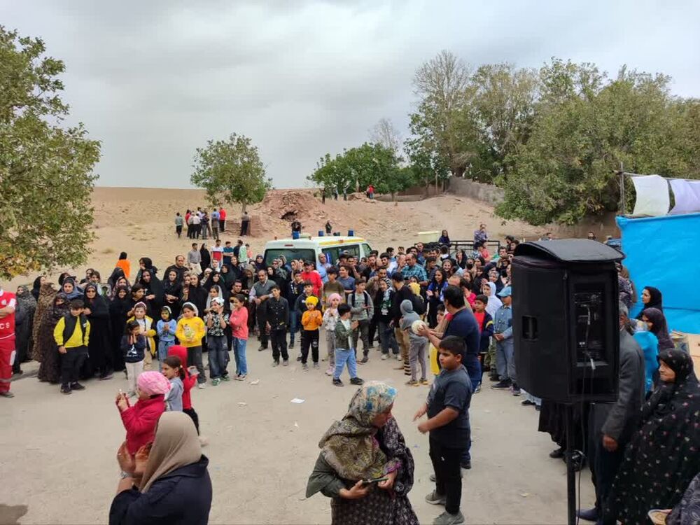 جشنواره «مهر، ماه همدلی » در روستای قالهر برگزار شد