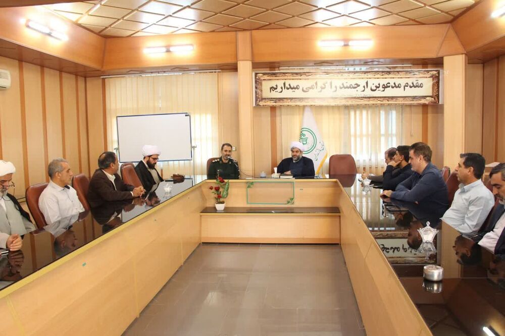 بسیج ادارات و کارمندان محور تعامل و ارتقاء توانمندی جامعه کارمندی است