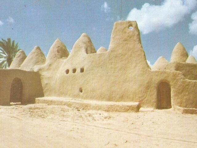مسجد «عتیق»، قدیمی ترین مسجد در «اوجله» لیبی با گنبدهای مخروطی