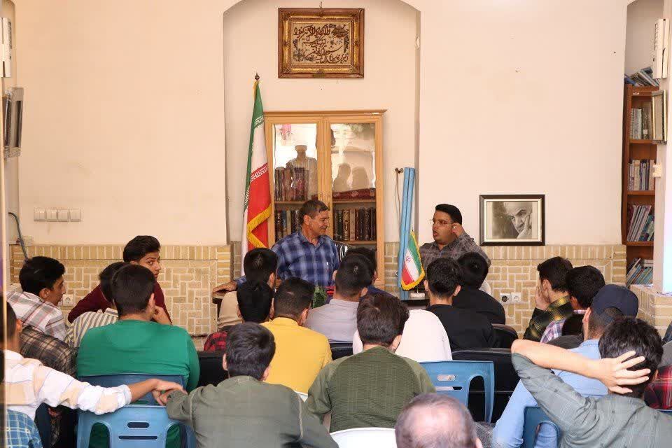 ویژه برنامه «همکلاسی آسمانی» در فرهنگسرای معراج کاشان آغاز شد