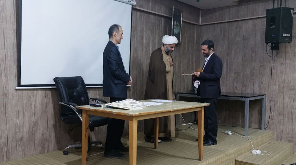 کارکرد نماز در قالب جشنواره فجر تا فجر تبیین و تحلیل شد