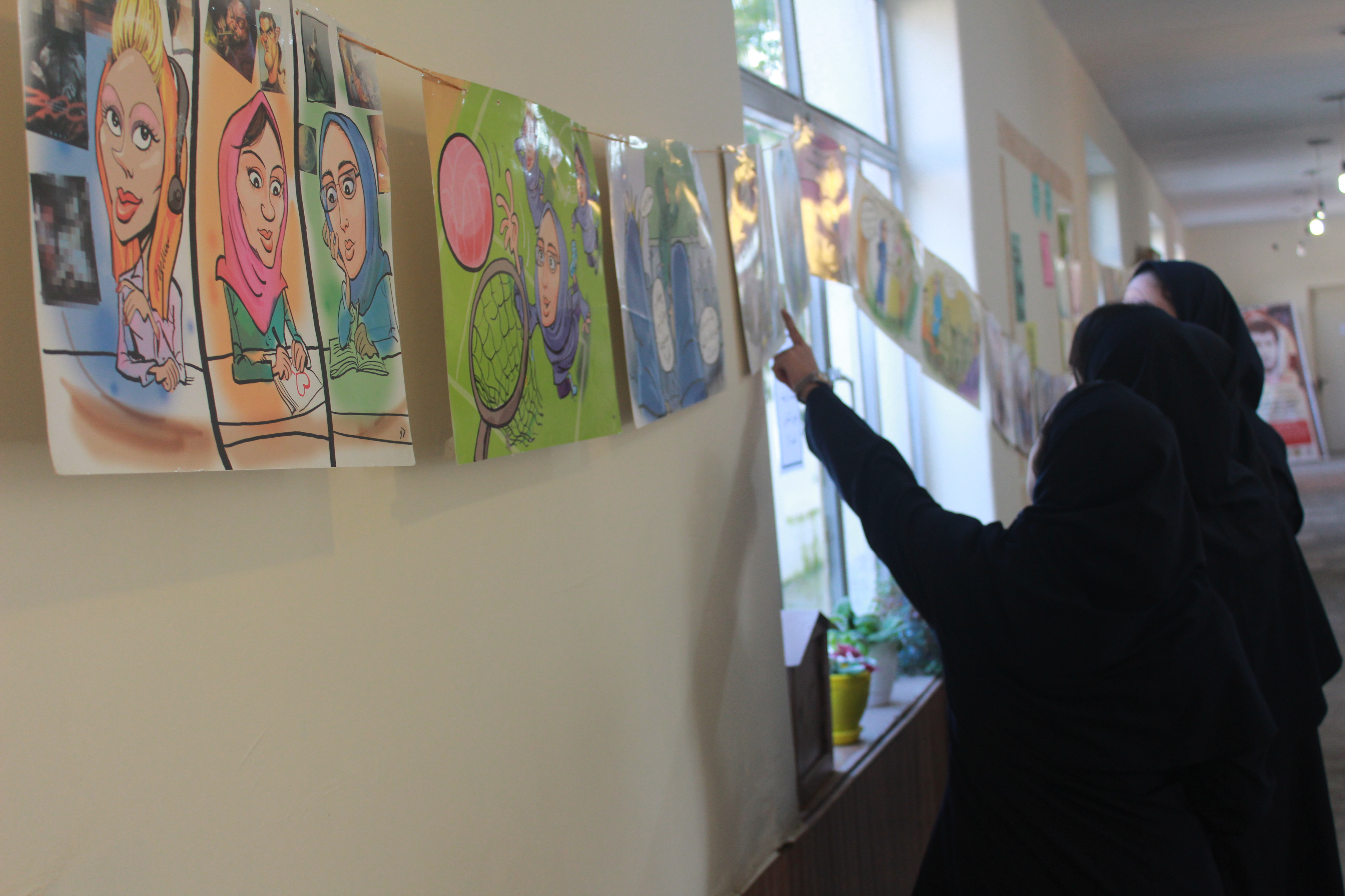 نمایشگاه پیشگیری از آسیبهای اجتماعی در آستارا گشایش یافت