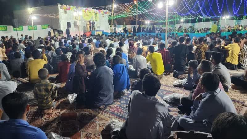 طلبه‌ای که با همراهی بچه‌های مسجد برای ۱۰۰ نوعروس جهیزیه تهیه کرده است