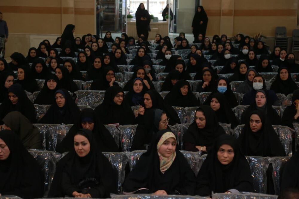 آموزش مهارت‌های علمی ترویج فرهنگ عفاف و حجاب در رویداد «قاصدان نجابت»