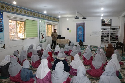 اجرای سرود «آقا اجازه» با حضور دهه هشتادی ها و نودیها در ارومیه