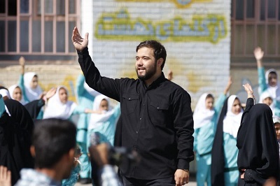 اجرای سرود «آقا اجازه» با حضور دهه هشتادی ها و نودیها در ارومیه