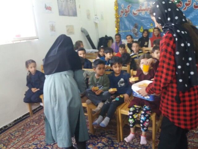 مراسم مولودیخوانی نونهالان کانون فرهنگی کوثر در روستای بردهرشه برگزار شد