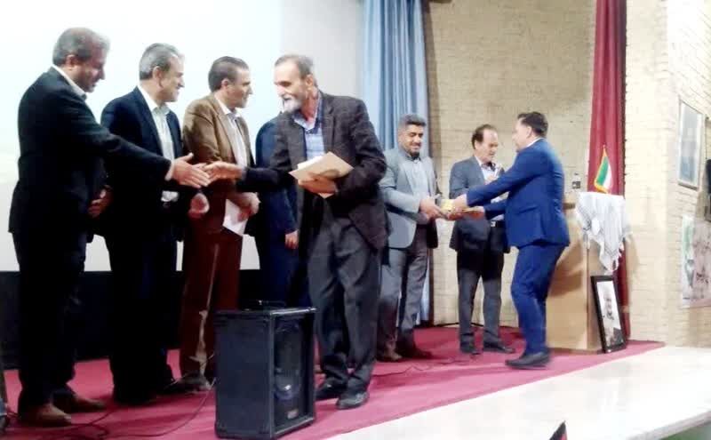 اولین همایش شعر ترکی(قاراقان سوزلری) به کار خود پایان داد