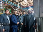 بازدید استاندار کرمان از کارخانه تولید اسانس و عرقیات گیاهی طاها در راین
