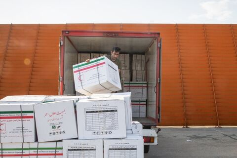 پنجمین محموله کمک‌های مردمی از ایران برای زلزله‌زدگان هرات ارسال شد