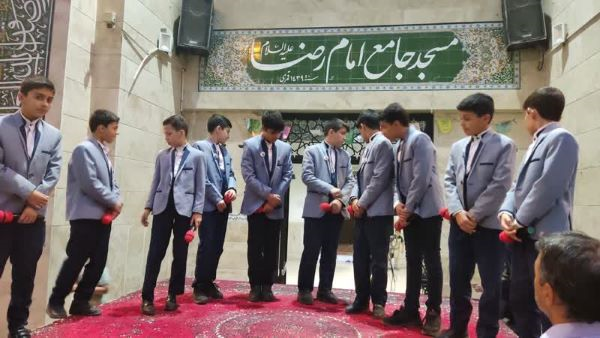 مسجدی که پاتوق نوجوانان برای فعالیتهای فرهنگی جهادی است