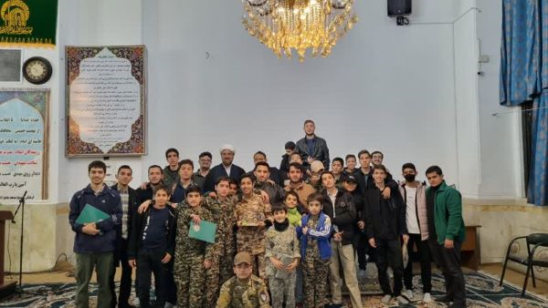مسجدی که پاتوق نوجوانان برای فعالیتهای فرهنگی جهادی است