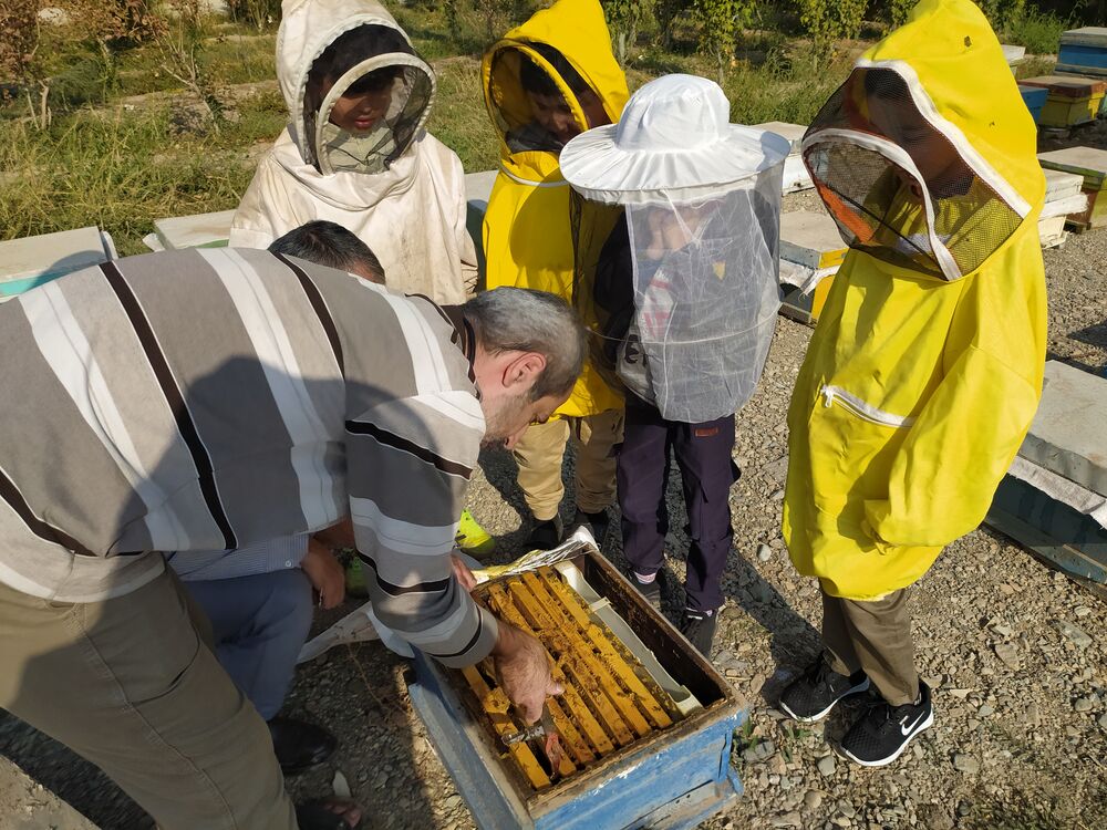 دانشآموزان در این مسجد زندگی کردن را یاد میگیرند