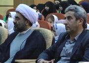 چفیه نماد مقاومت ملت مسلمان ایران در برابر دشمنان است