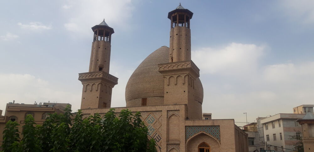 سایه سنگین بیتوجهی به میراث تاریخی بر سر مسجد معیرالممالک/ راه درازی که مسجد برای مردمت در پیش دارد