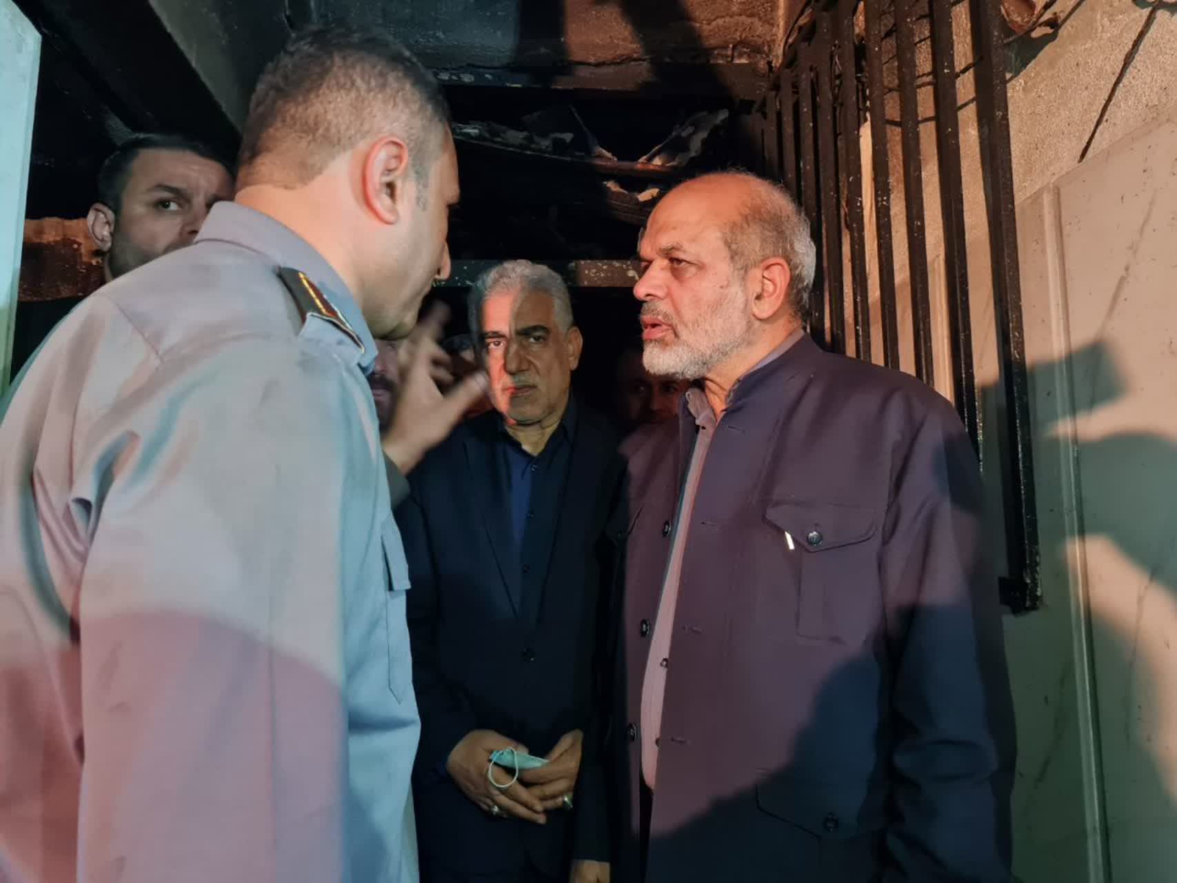 حضور وزیر کشور در محل کمپ ترک اعتیاد لنگرود/ با عوامل این حادثه برخورد قاطع خواهد شد