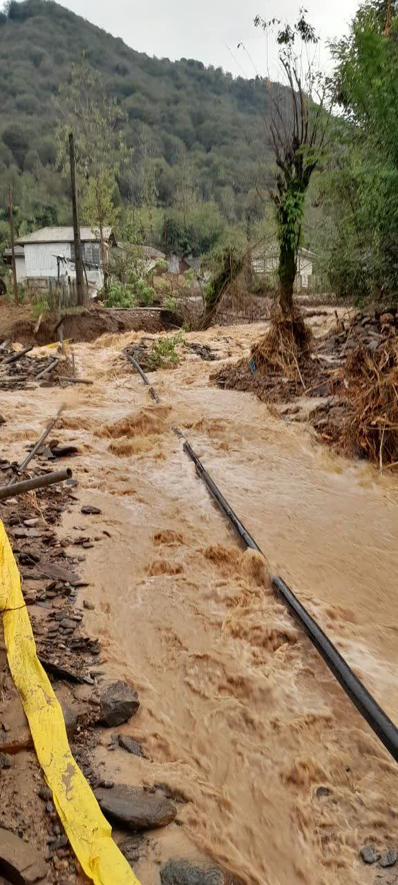 بازدید نماینده ولی فقیه از منطقه سیل زده گشت رودخان در فومن
