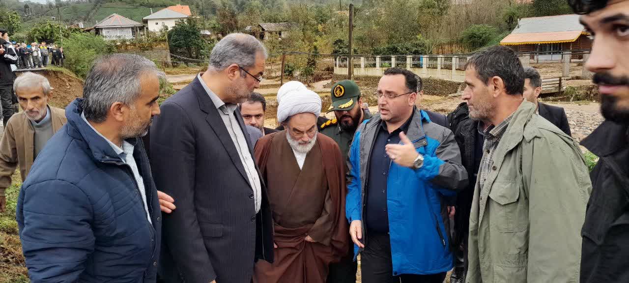 بازدید نماینده ولی فقیه از منطقه سیل زده گشت رودخان در فومن