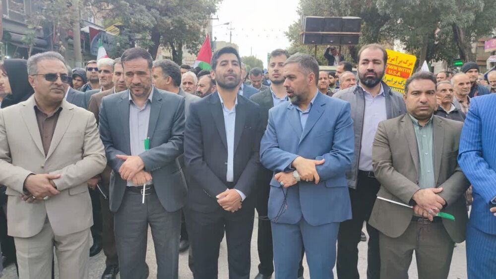 حضور چشمگیر کرمانشاهیان در راهپیمایی ۱۳ آبان